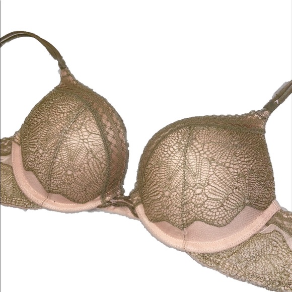 NWOT- VS Olive Green & Nude Padded Push Up Bra